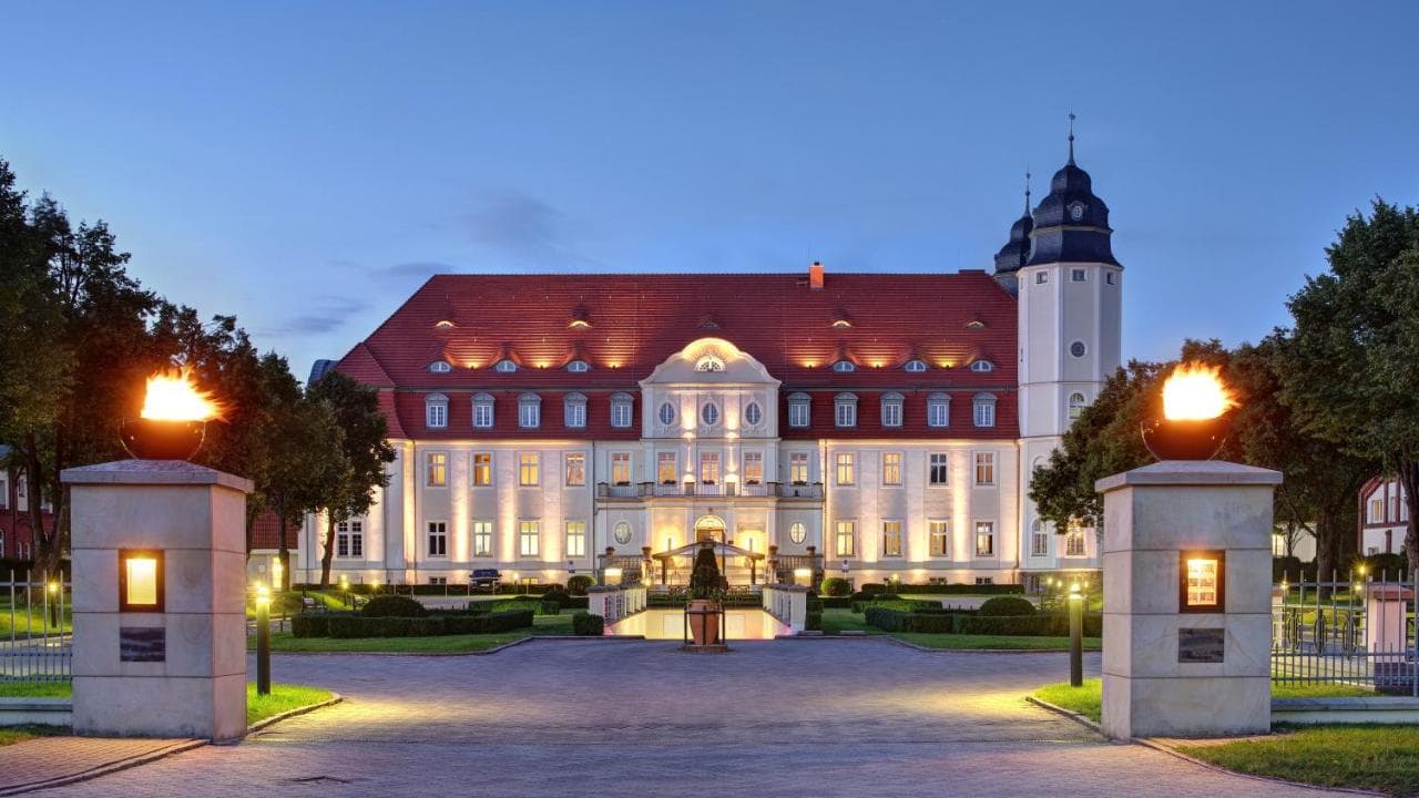 Schloss Hotel Fleesenseetitel bild